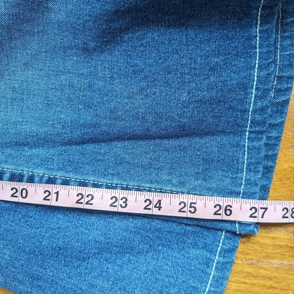 True Religion Mens Straight Leg Medium‎ Wash Jeans